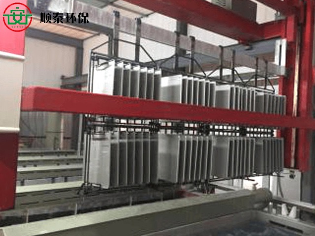 一般是怎么去選擇鍍鋅設(shè)備呢？
